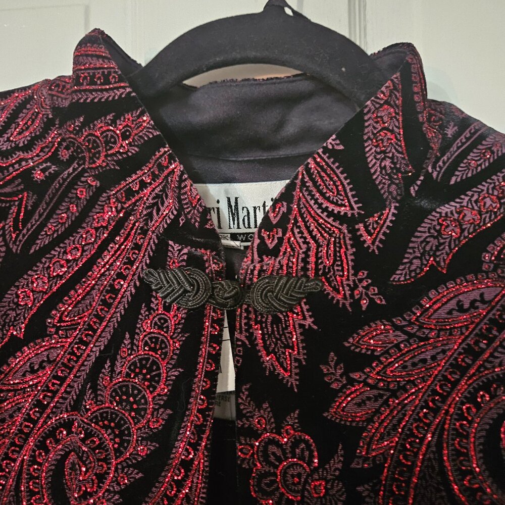Sheri Martin Size 18 Evening 2 Piece Red Paisley Jacket & Black dress Velvet - Picture 3 of 14